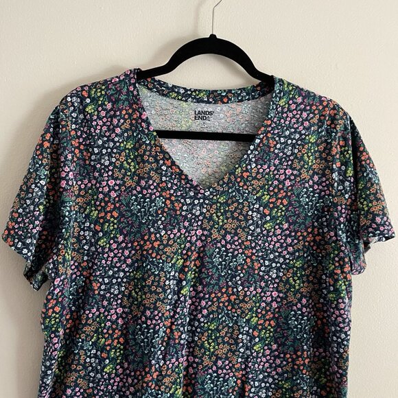Lands' End Women SZ XL Navy Blue Microfloral V-Neck Short Sleeve Pullover Tee - Picture 3 of 8